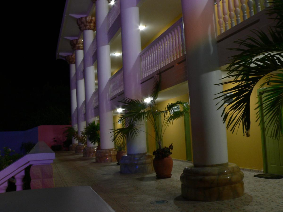 Appart' Hotel Montjoyeux Les Vagues Cayenne Buitenkant foto